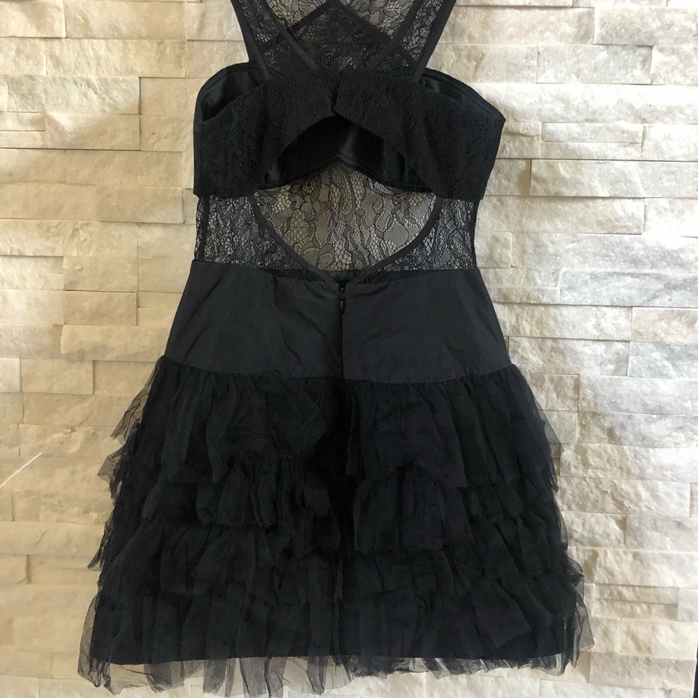 Dress - Picture 3 of 3